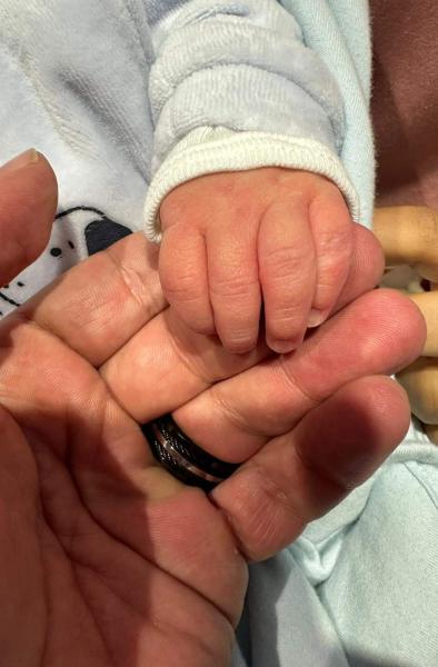 أول صورة لحسن الرداد مع مولوده الجديد  ”فادي”