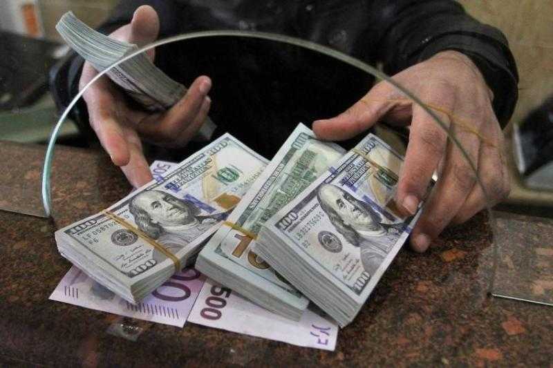 الدولار يواصل الارتفاع بالبنوك ويسجل 26.75 جنيه بالبنوك الحكومية