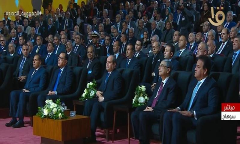 بث مباشر.. السيسي يصل جامعة سوهاج الجديدة