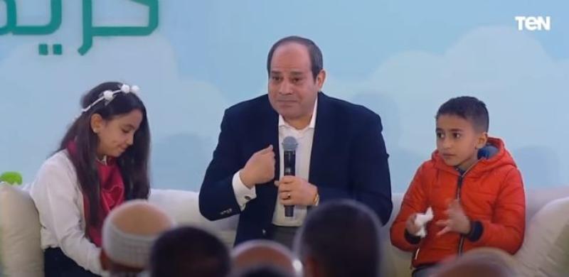 السيسي: «إن كان عليا ألف آجي للناس أقعد معاهم».. فيديو