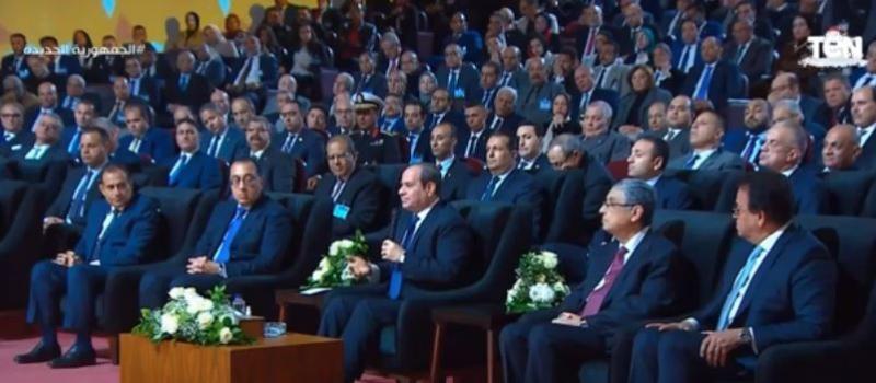 توجيه عاجل من السيسي بشأن دعم المشروعات الشبابية.. «فيديو»