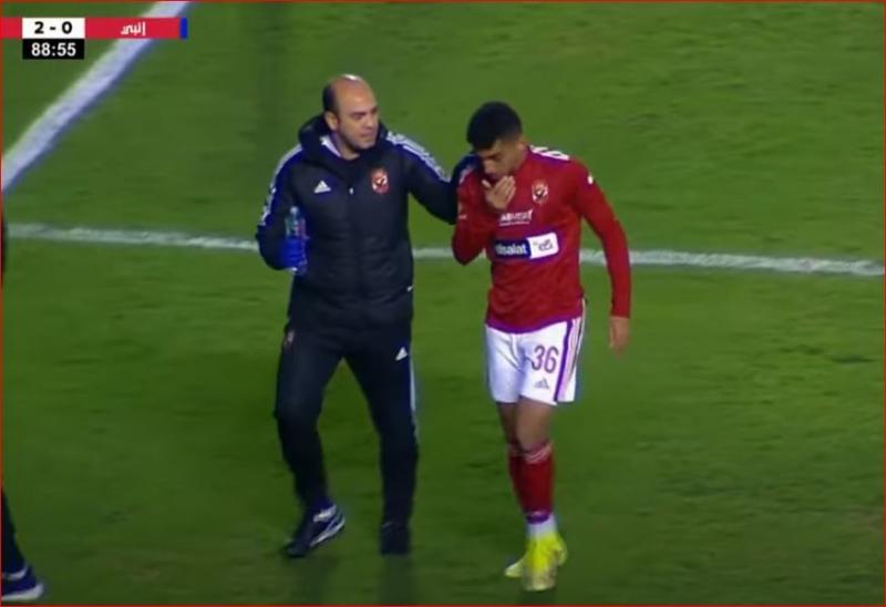 إصابة نبيل كوكا لاعب الأهلي بانعدام الرؤية بأحد عينيه ونقله للمستشفى