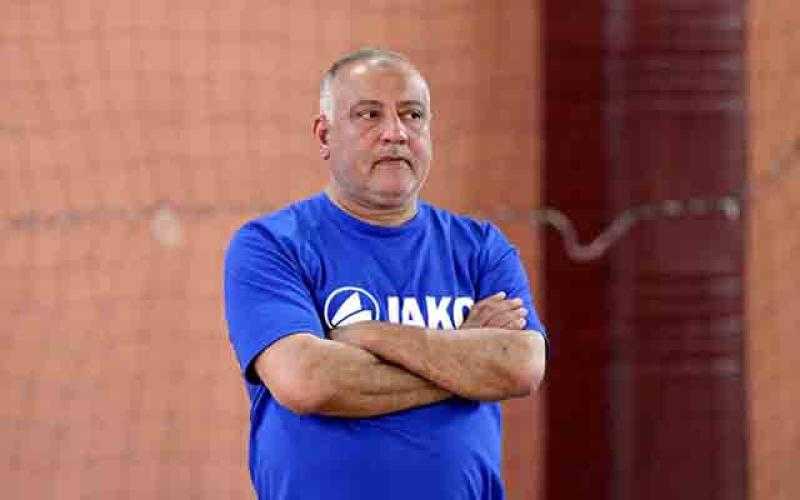 وزير الرياضة ينعى وفاة نجم الأهلي الأسبق