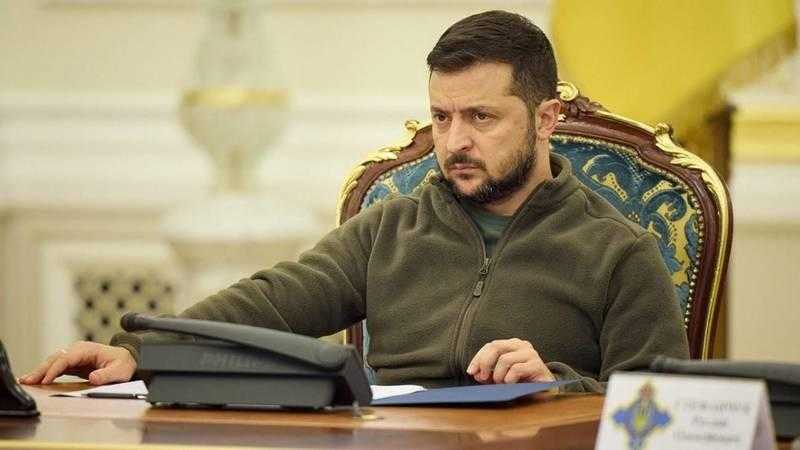 زيلينسكي يعد قواته بتعزيزات ولا يتوقع تقدما روسيًا كبيرًا عبر الخطوط الأوكرانية