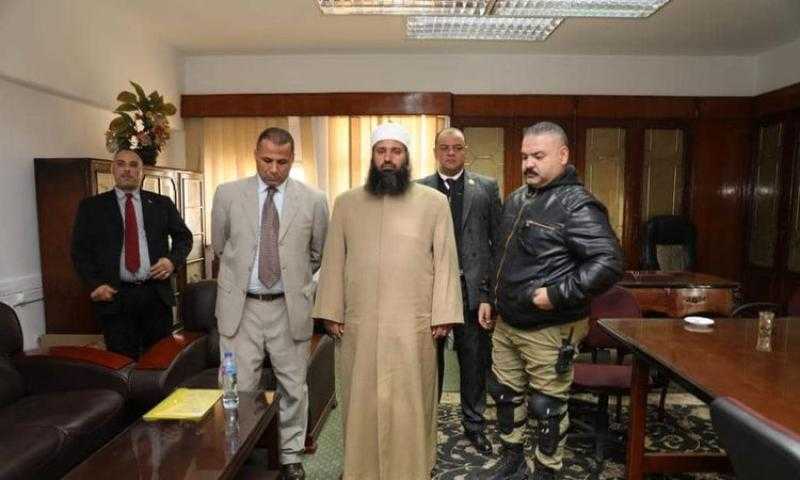 قرار جديد من المحكمة ضد المأذون المزيف «ياسر القرشي»