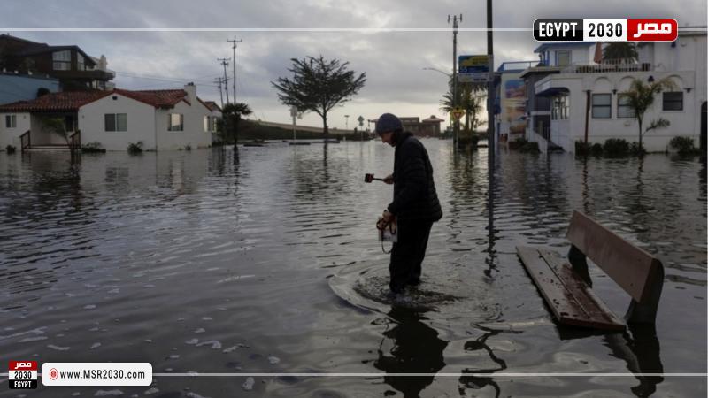 عاصفة تضرب كاليفورنيا