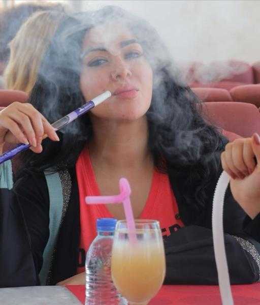 بعد ظهورها بالشيشة.. الجمهور يهاجم ميرهان حسين بسبب إطلالتها