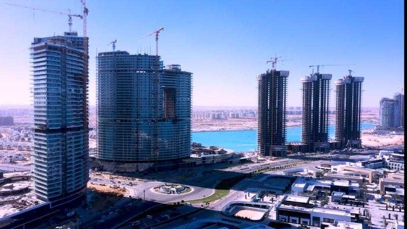 مدن عالمية بأيادي مصرية.. الأبراج الشاطئية والداون تاون والمدينة التراثية «صور»