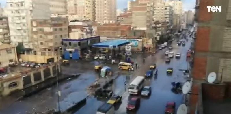 شلل مروري بالإسكندرية بعد تعرض المحافظة لأمطار رعدية.. «فيديو»