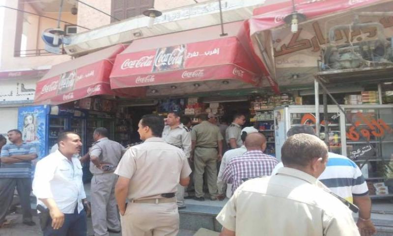 ضبط 444 قضية بيع بأزيد من السعر و16 طن دقيق مدعم بالسوق السوداء