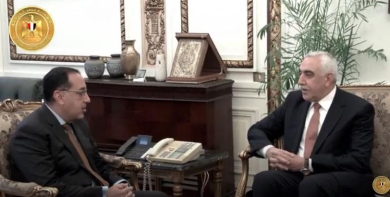 شاهد.. لقاء رئيس الوزراء بالسفير العراقي بالقاهرة.. «فيديو»