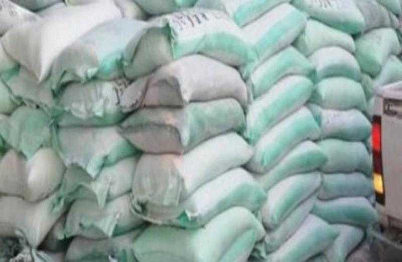 ضبط قائد سيارة بحوزته 2 طن دقيق مدعم