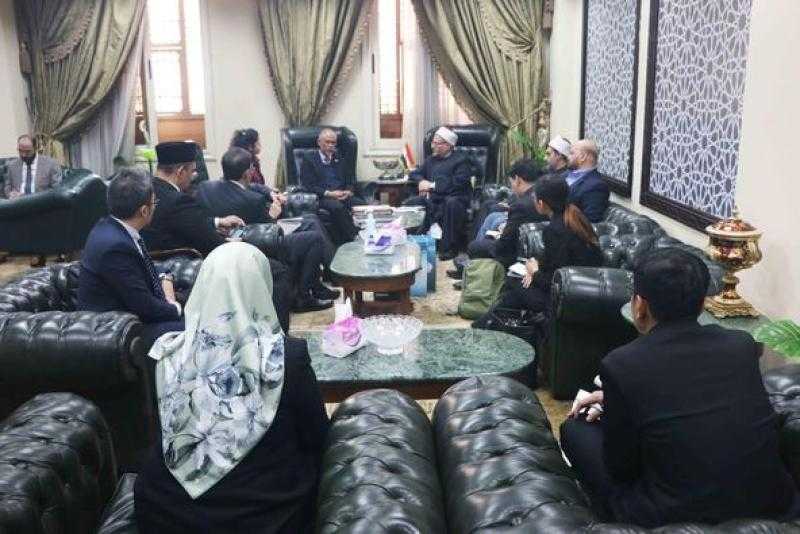 المفتي يستقبل وفدًا سنغافوريا برئاسة وزير شئون المسلمين