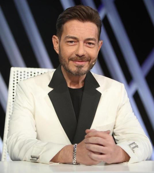 المجهول.. أحمد زاهر يثير الجدل في أحدث ظهور له