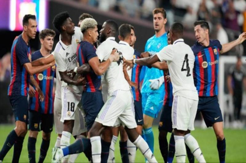 ريال مدريد وبرشلونة