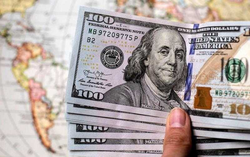 ارتفاع طفيف في أسعار الدولار بختام تعاملات اليوم