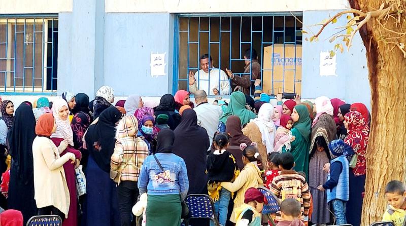 2200 كشف و614 تحليلًا في ثالث أيام عمل قافلة الأزهر الطبية في سوهاج