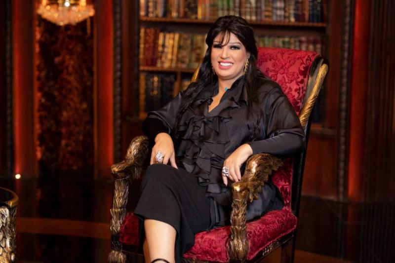 فيفي عبده: «بقول لشيرين عبدالوهاب من خبرتي حاولي تقفلي عليكي بيتك»