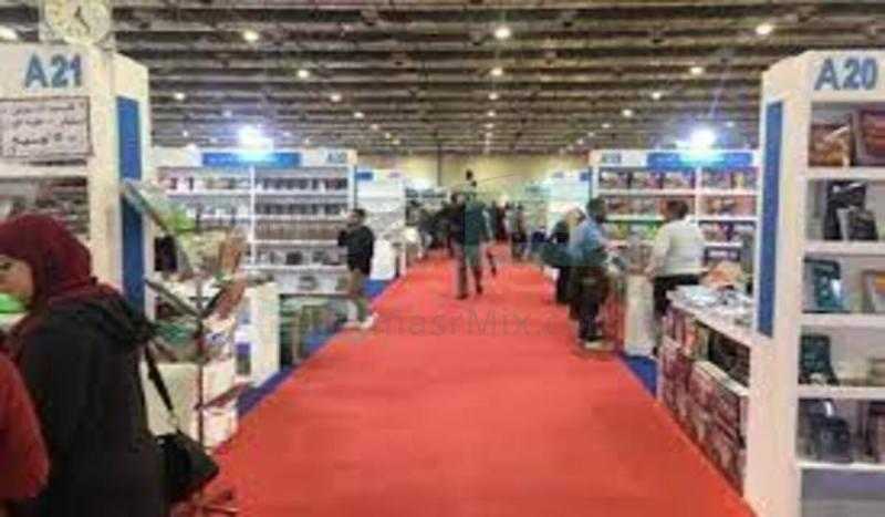 مدير معرض القاهرة الدولي للكتاب: سور الأزبكية يشارك بـ53 مكتبة.. «فيديو»