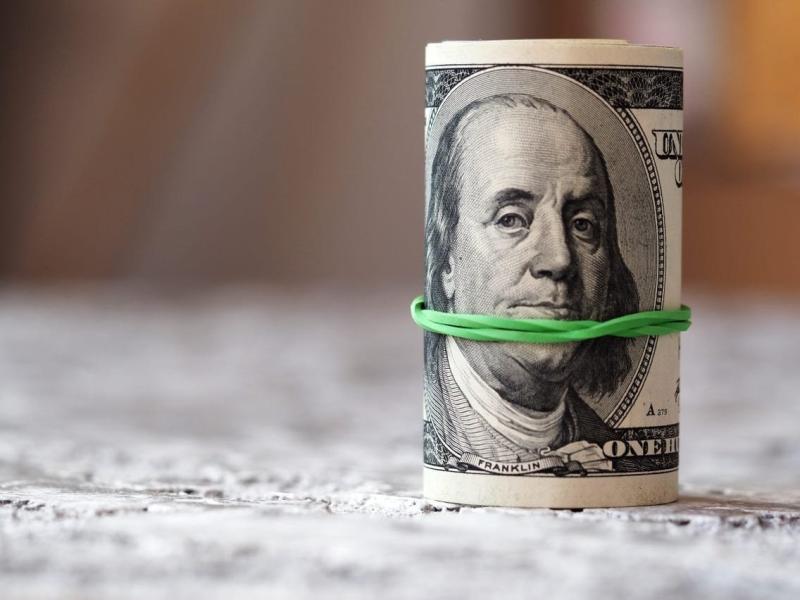 ارتفاع أسعار الدولار 5 قروش خلال تعاملات اليوم