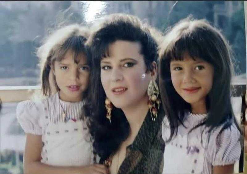 «بسمع صوت دعاكي ونصايحك طول الوقت».. دنيا سمير غانم توجه رسالة لوالدتها في ذكرى ميلادها