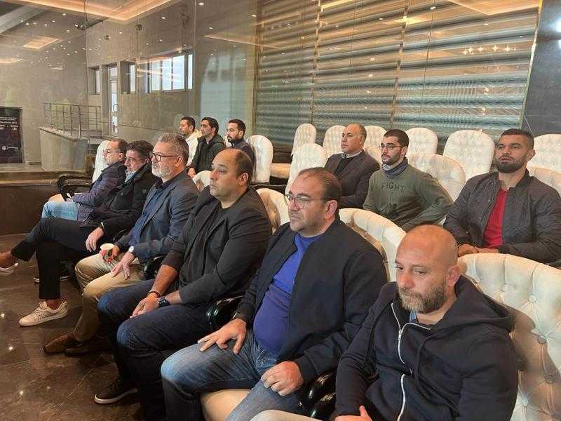 فيتوريا وميكالي في مباراة الأهلي وسموحة