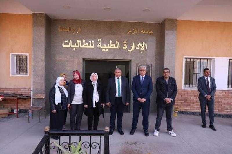 نائب رئيس جامعة الأزهر يتابع سير العمل بلجان الامتحانات