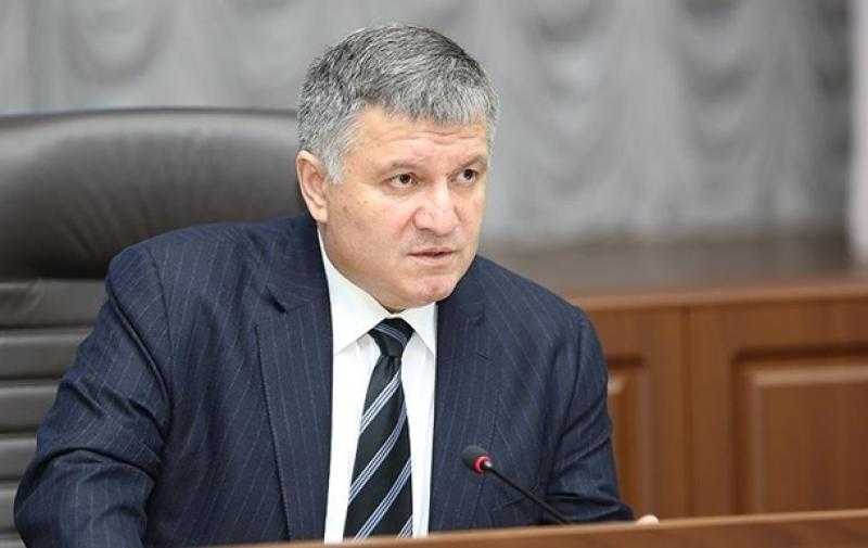 مقتل وزير الداخلية الأوكراني ونائبه في تحطم مروحية قرب كييف