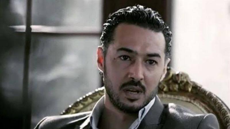 الموت يفجع الفنان أحمد هارون