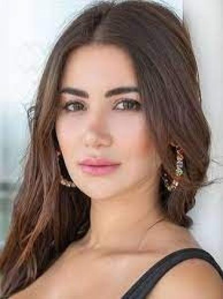 ”بفستان أحمر جرئ”.. هدى الإتربي في إطلالة جديدة مميزة