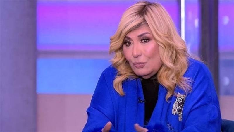 قلت لها اشربيه.. سهير رمزي: «كنت هسمم مامتي» - فيديو