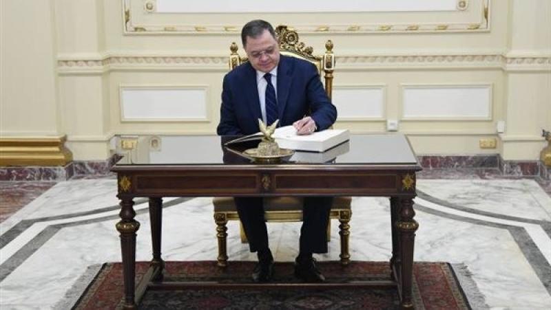 وزير الداخلية ومساعدوه يسجلون كلمة شكر للرئيس السيسي بمناسبة عيد الشرطة