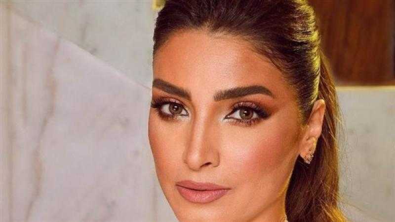 بفستان أخضر وأكمام طائرة.. روجينا تتألق في أحدث ظهور لها