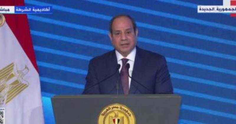 السيسي: «مفيش أرض فيكي يا مصر حد يقدر ياخدها مننا».. فيديو