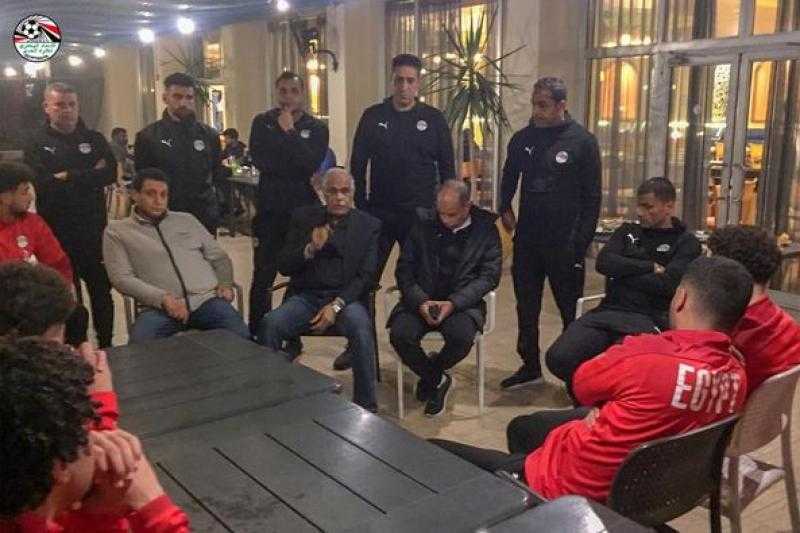 جمال علام وأبو الوفا يدعمان منتخب الشباب بمعسكر الإسماعيلية في بداية الاعداد لأمم أفريقيا