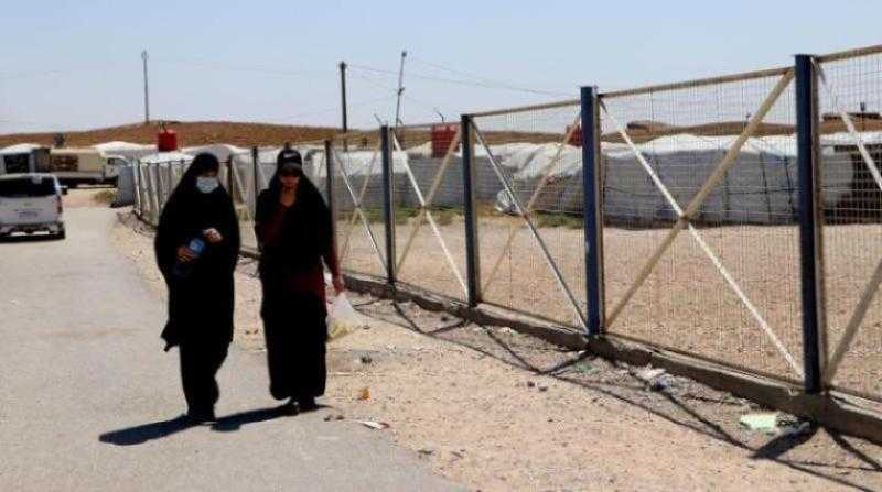 فرنسا تعيد 15 امرأة و32 طفلا من مخيمات في شمال سوريا