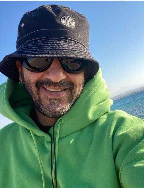 «خير اللهم اجعله خير».. أحدث ظهور للفنان أحمد حلمي