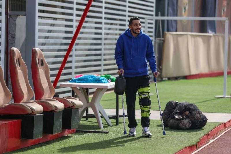كريم فؤاد يبدأ جلسات العلاج بعد جراحة الصليبي