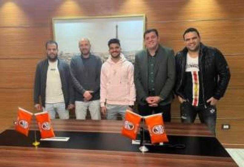 المصري يعلن ضم ثنائي بروكسي