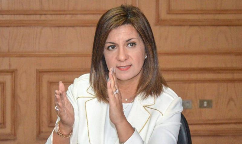 السفيرة نبيلة مكرم