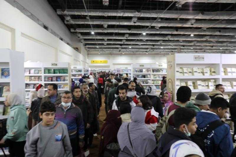 وزيرة الثقافة تكشف سبب الإقبال الكبير على معرض الكتاب