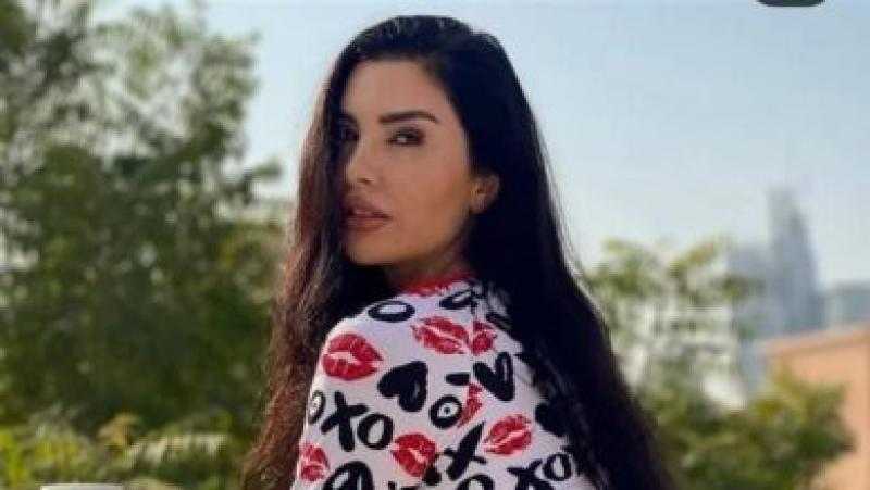 بإطلالة جريئة ومُثيرة.. لاميتا فرنجية في أحدث ظهور لها