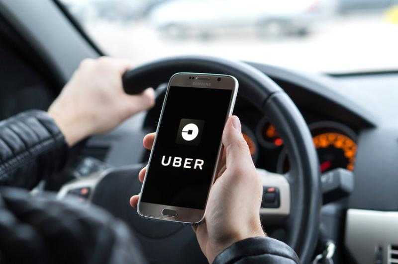 «أوبر» ترفع أسعار خدماتها للنقل الذكي بالقاهرة والإسكندرية