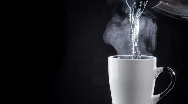 حسام حسني: «بخار الماء الدافئ يُساعد في تخفيف الكحة» - فيديو