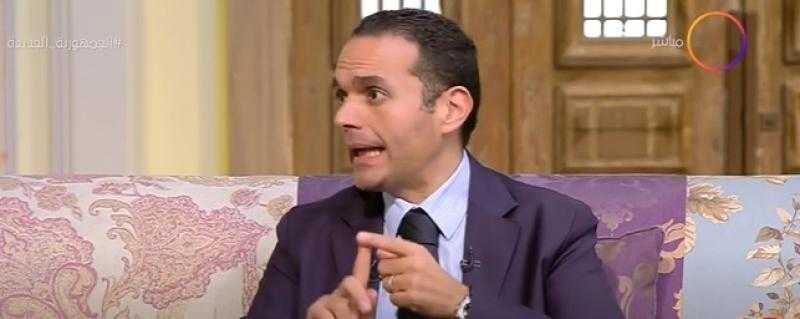 خبير اقتصادي يدعو الأسر للتقشف ويحذر من سياسة «الشراء على النوتة» - فيديو