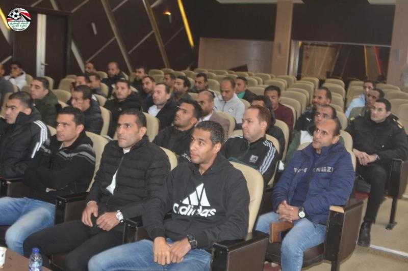 اجتماع فني لحكام الجولتين الخامسة عشر والسادسة عشر بالدوري الممتاز