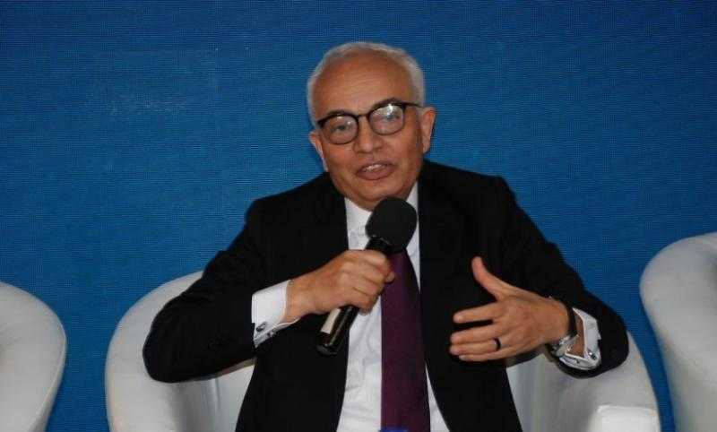 وزير التعليم يُعلن تعيين 27 ألف معلم قريبًا