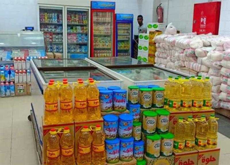 ضبط 10 أطنان سلع غذائية محجوبة عن السوق في الجيزة