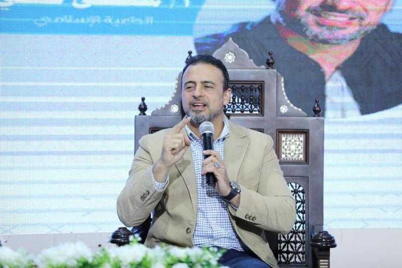 مصطفى حسني: تعلمنا صحيح الدين والحلال والحرام من الأزهر وعلمائه
