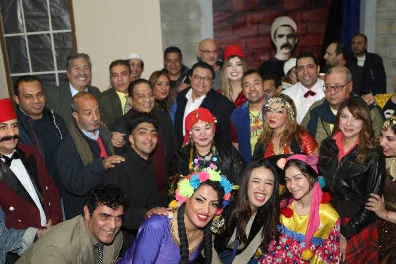 خالد جلال يشهد مسرحية يا شيخ سلامة